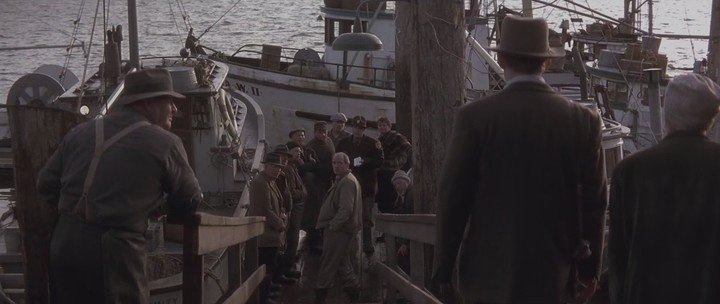 Кадр из фильма «Заснеженные кедры» (1999)