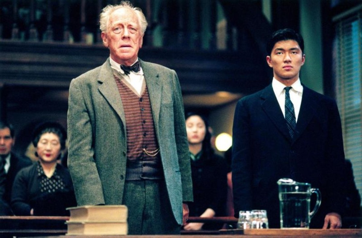 Кадр из фильма «Заснеженные кедры» (1999)