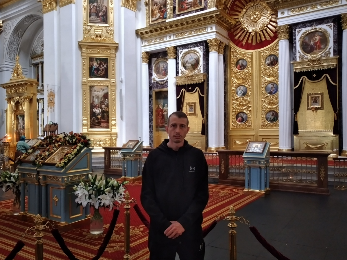 Внутри Казанского Храма