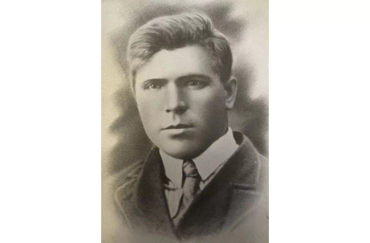 Отец Александр Лаврентьевич.