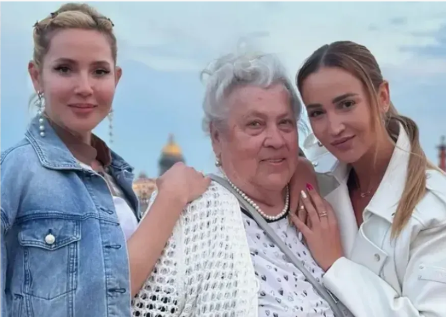 Сестра и мама Ольги Ббузовой