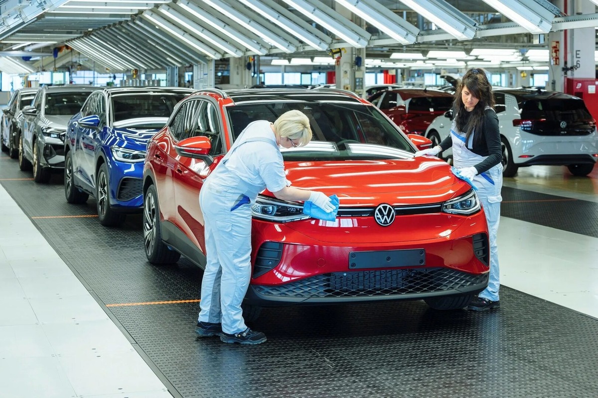 Фото заимствовано - https://auto.ru/mag/article/glava-volswagen-predryok-kompanii-tyazhyolye-vremena/