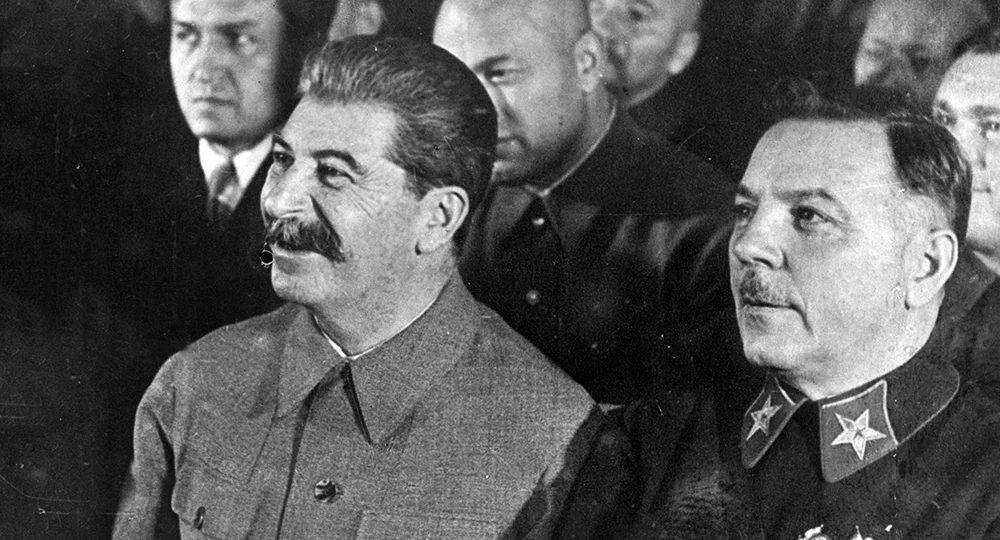 Сталинский "социализм для избранных": кто купался в роскоши во времена всеобщего равенства?
