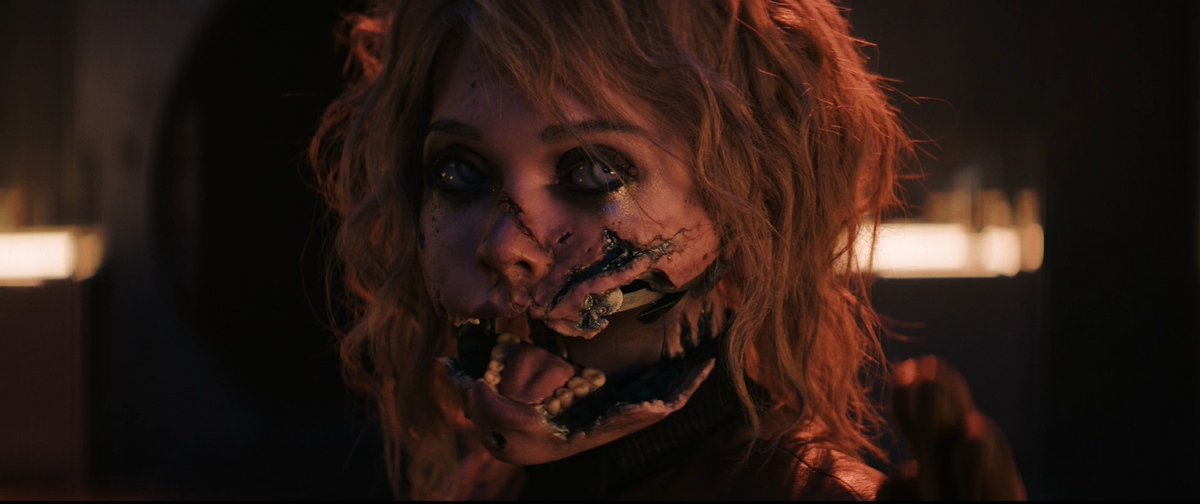 Кадр из фильма «М3ГАН 2.0»