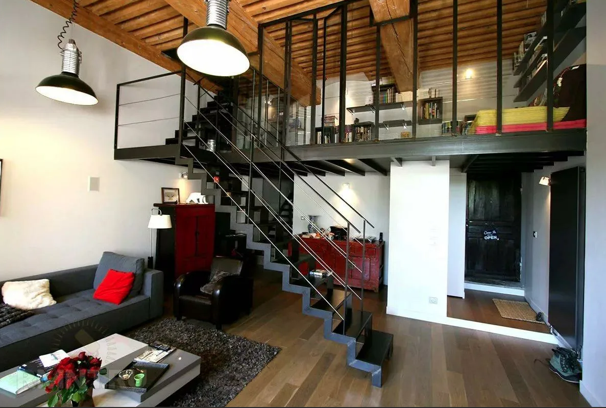 внутриквартирная лестница