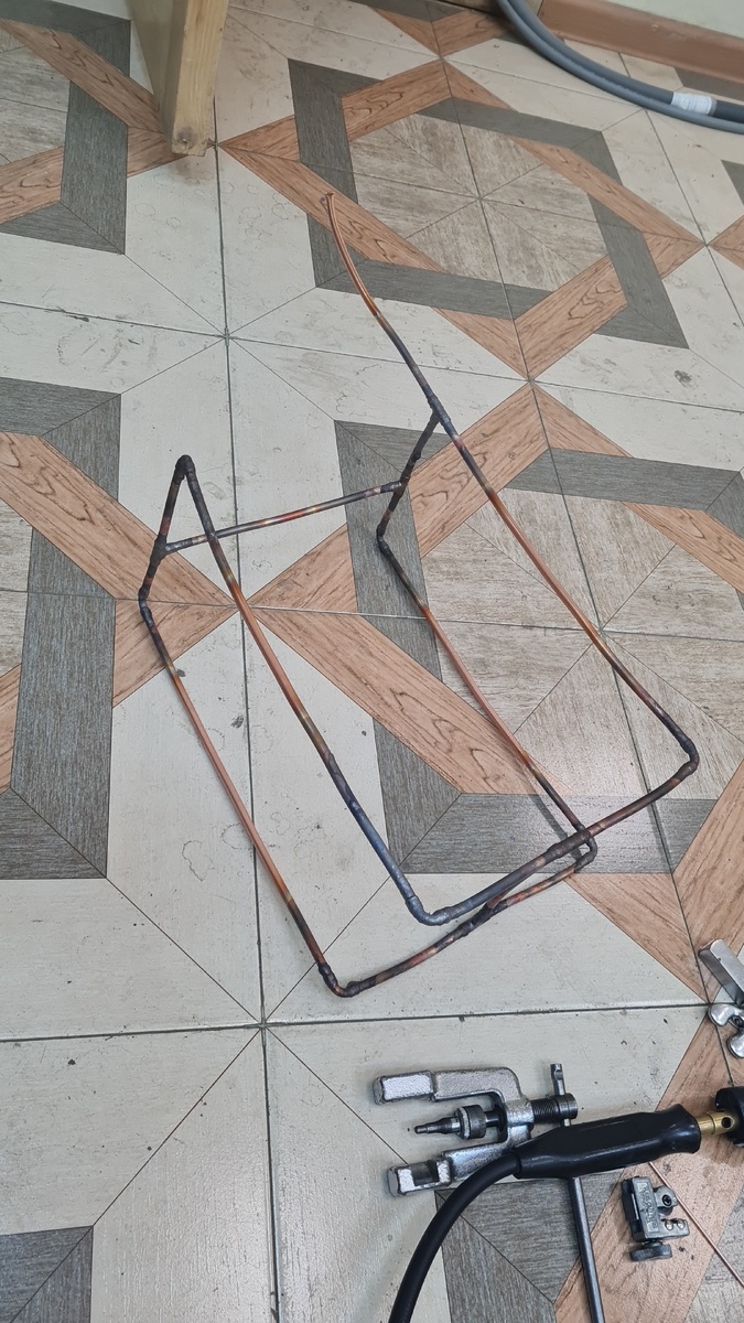 Получается вот такой каркас из меди. 