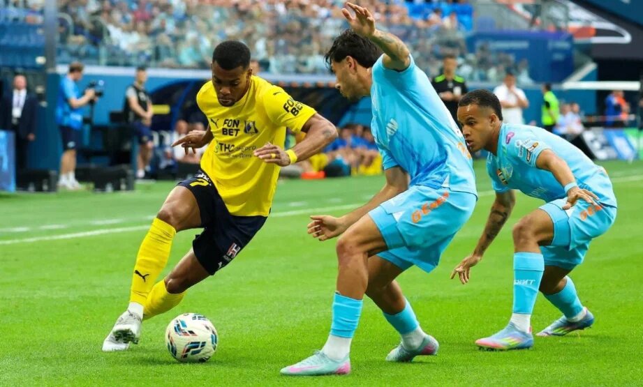 «Ростов» гонял «Зенит» весь первый тайм. Фото: ФК «Ростов»