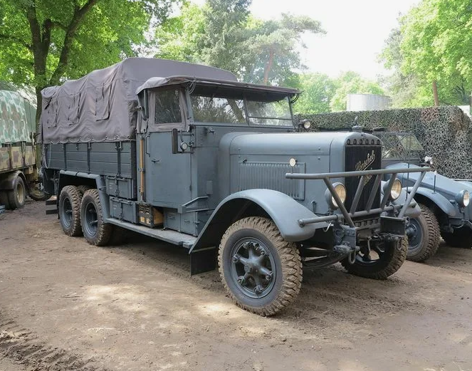 Грузовик Вермахта Henschel 33 G1