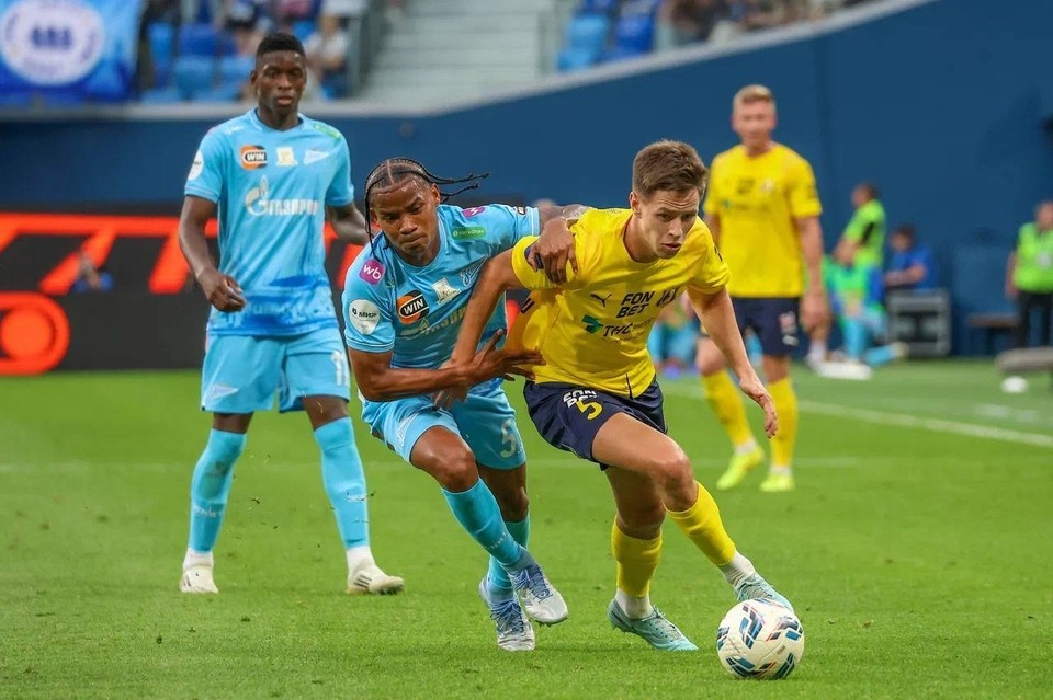    "Желто-синие" порадовали голом в первом тайме, а к концу игры уступили прессингу соперника. Фото: ФК "Ростов"