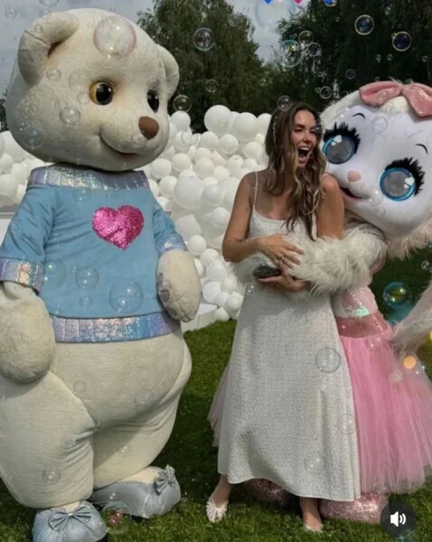    Агата Муцениеце. Фото: соцсети