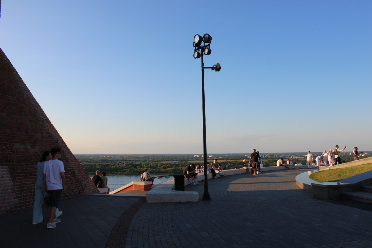 Смотровая площадка на Чкаловской лестнице. Фото автора канала