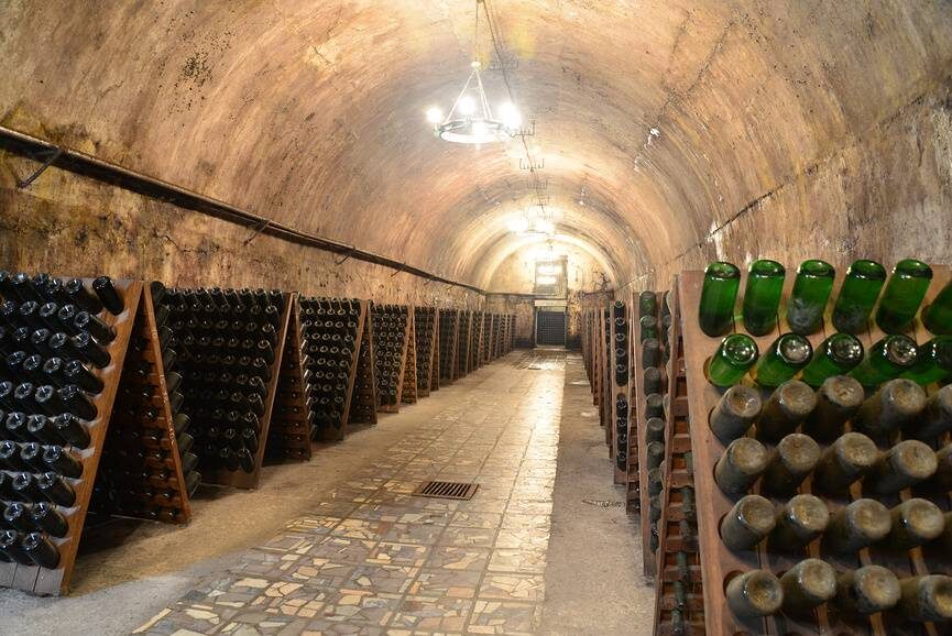 Винные погреба Абрау-Дюрсо. Источник: Яндекс.Картинки