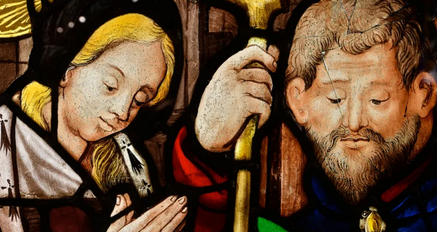 одно латинское слово может стать основой для двух разных французских слов