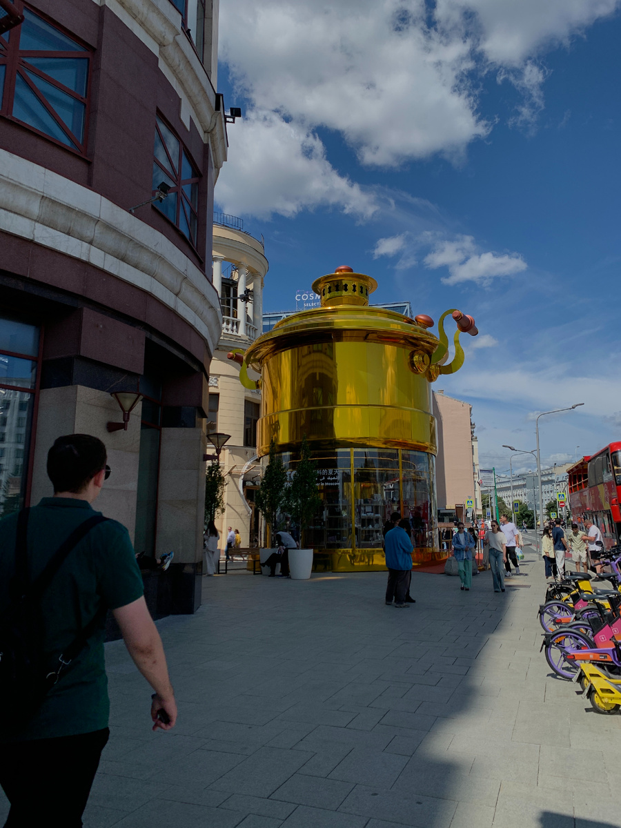 в Чайный павильон мы не зашли, т.к. много покупателей