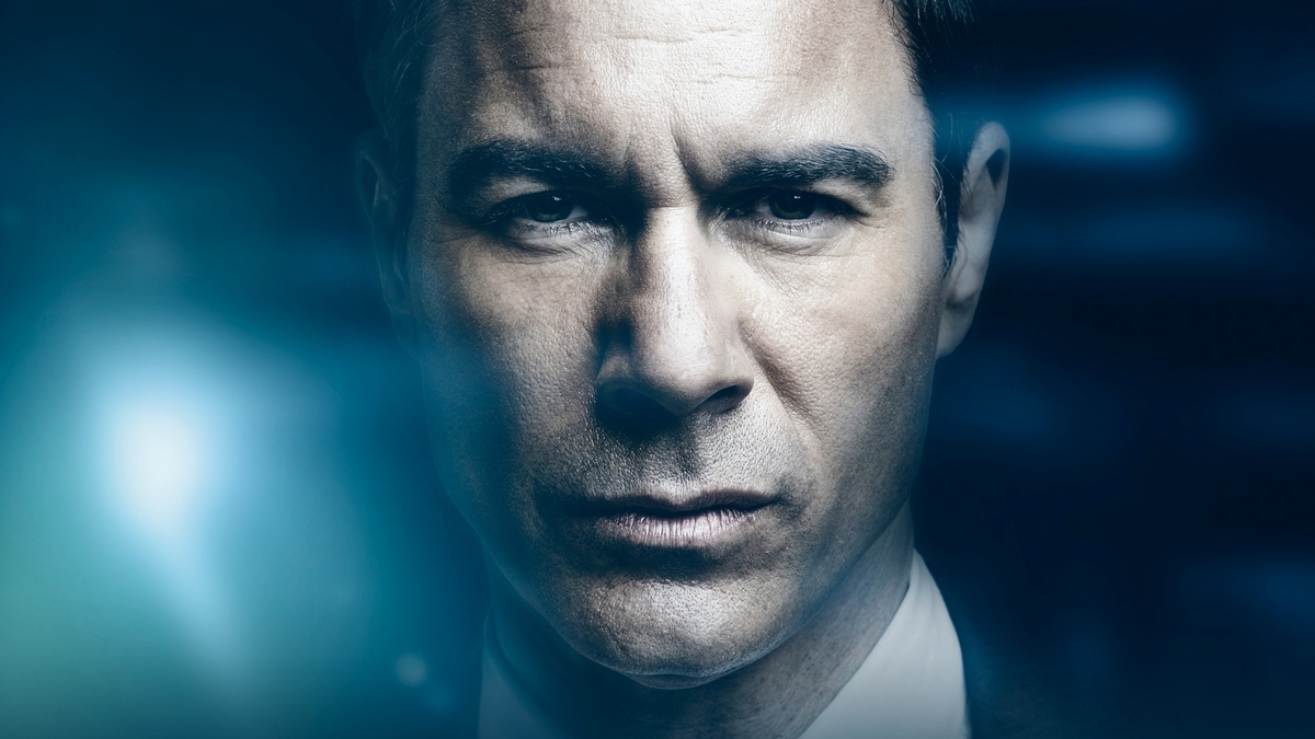 Travelers (2016–2018) / Канада / создатель Брэд Райт / IMDb 8.0