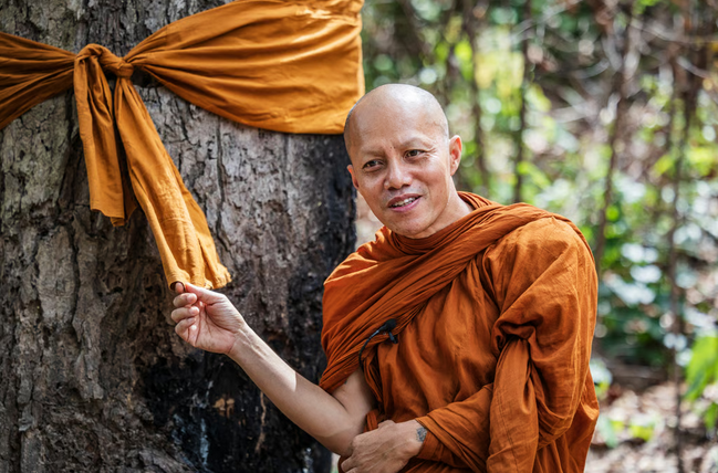 Откуда у них такой бесконечный запас тканей?!