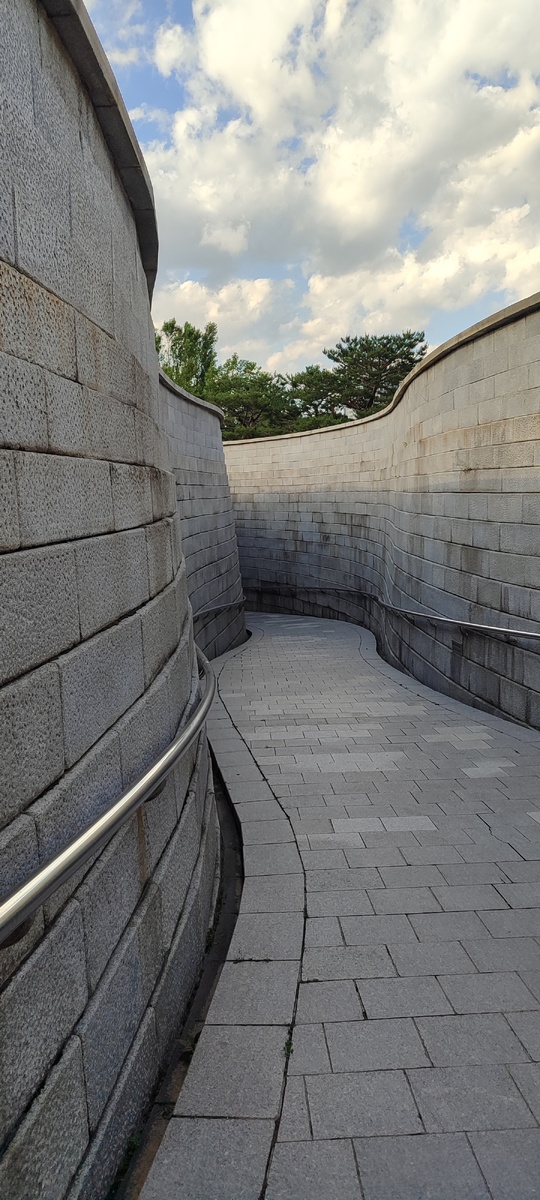 Для капсулы сделан целый комплекс.