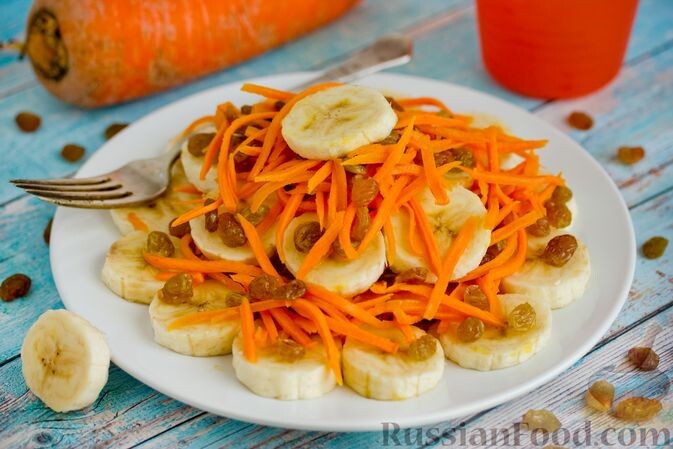 банан, морковь, изюм, масло оливковое, сок лимона