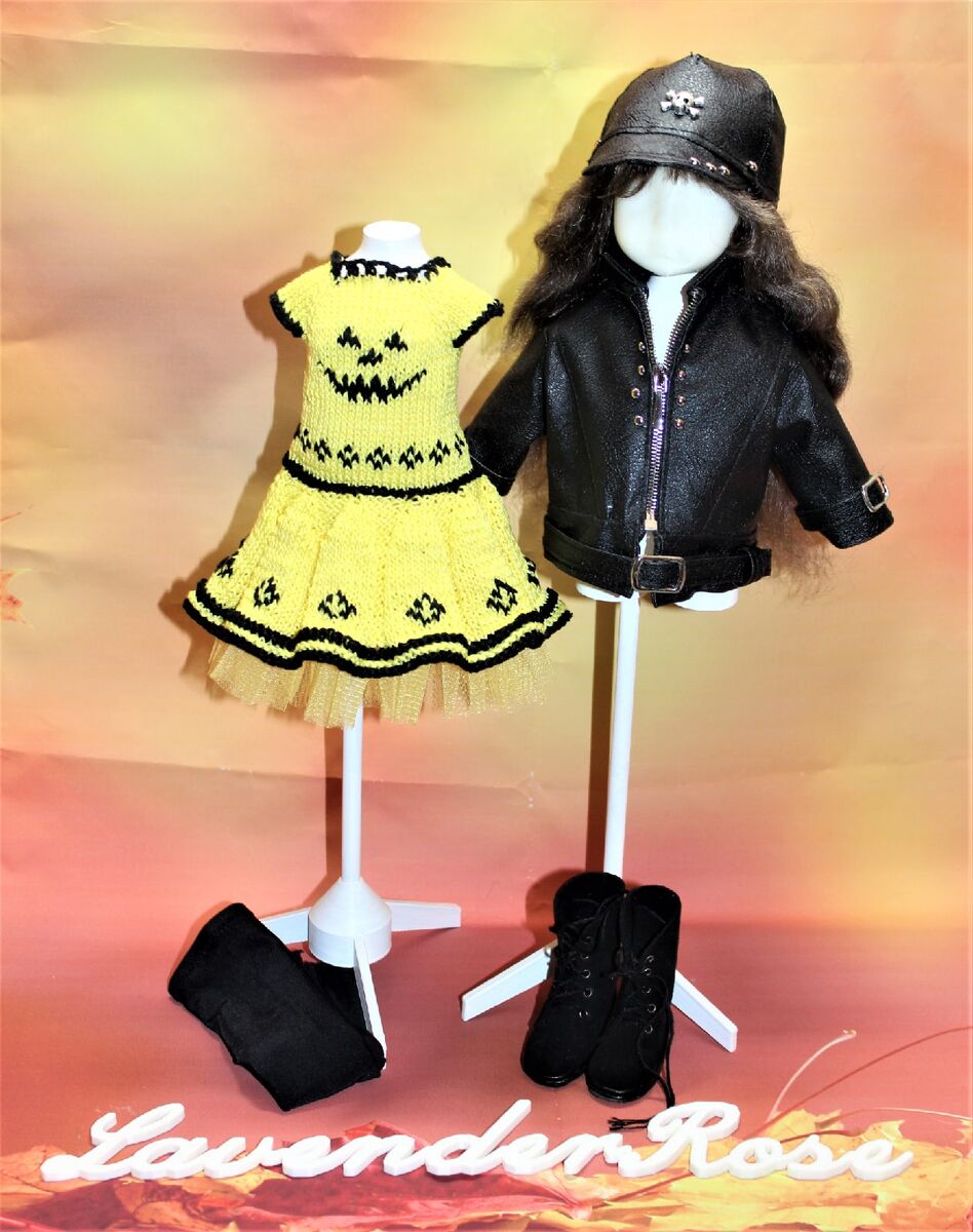 Курточка из жесткого кожзама.