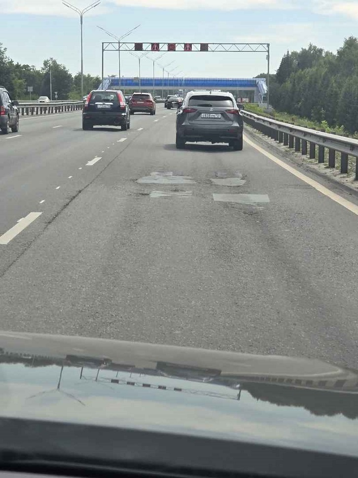    Фото под постом на официальной странице Радия Хабирова