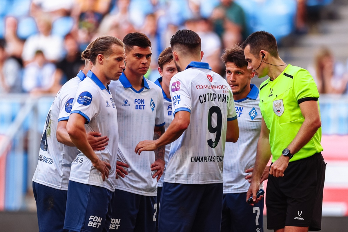    ПФК «Крылья Советов»