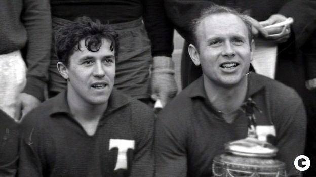 1968 г. "Торпедо" выиграло Кубок СССР. Трое защитников «Пахтакора» ринулись к Эдуарду Стрельцову, получившемуся пас от Михаила Гершковича и находившемуся на левой стороне торпедовской атаки. Однако Стрельцов успел пяткой отдать мяч оставшемуся без опеки Юрию Савченко, и тот отправил мяч в сетку ворот «Пахтакора». 1-0. Последний трофей Стрельцова.