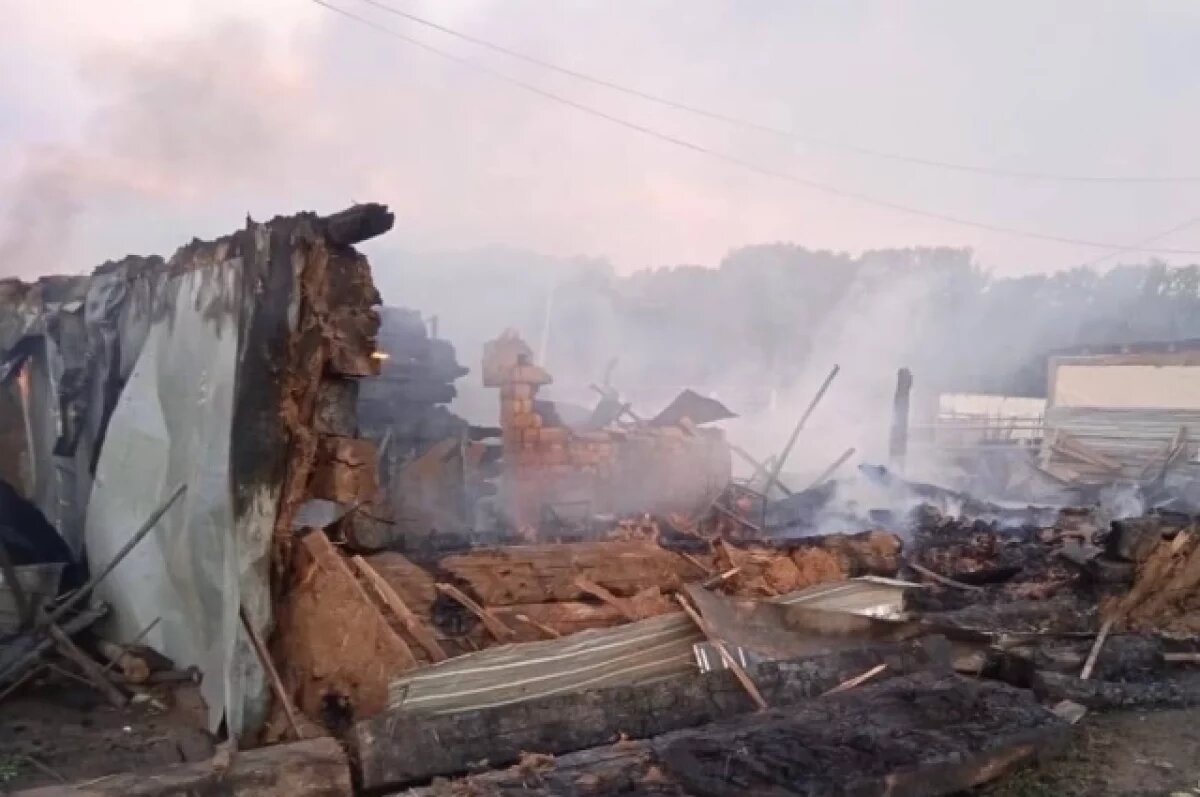    Пять человек погибли при пожаре в Оренбургской области