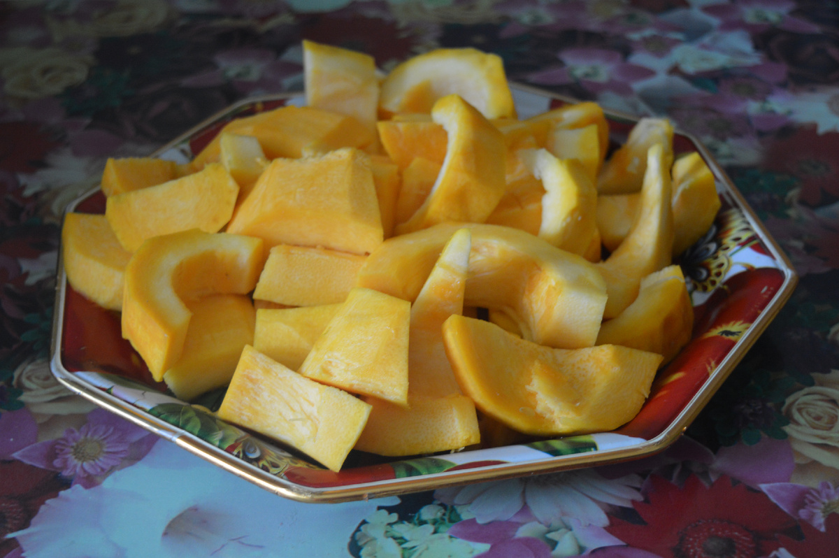 Кабачковая икра. Шаг 2. Фото: канал Три рецепта.