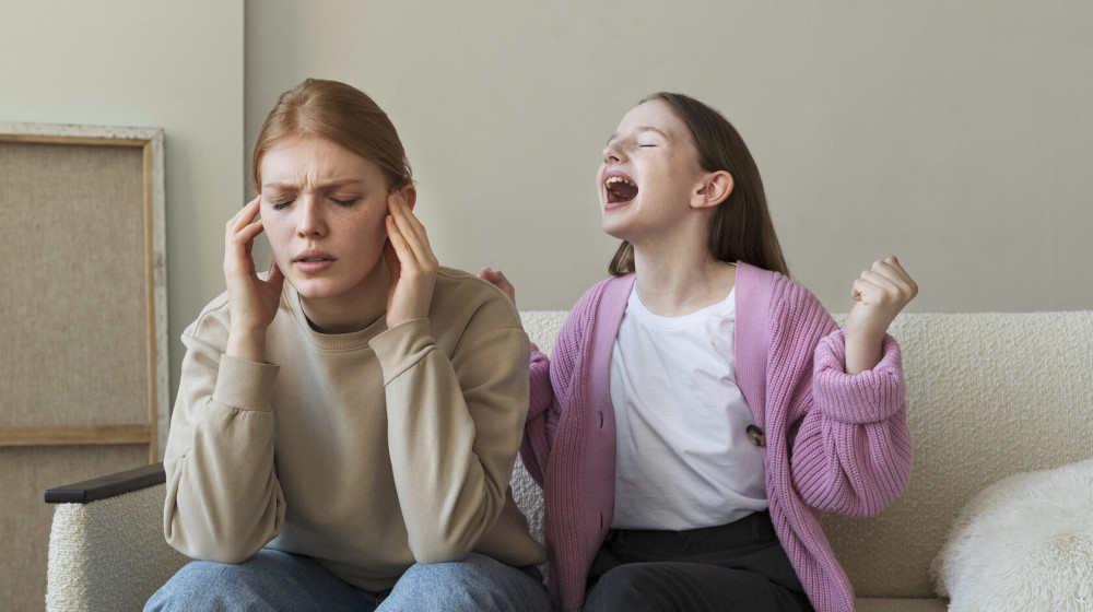    Почему подростки грубят родителям