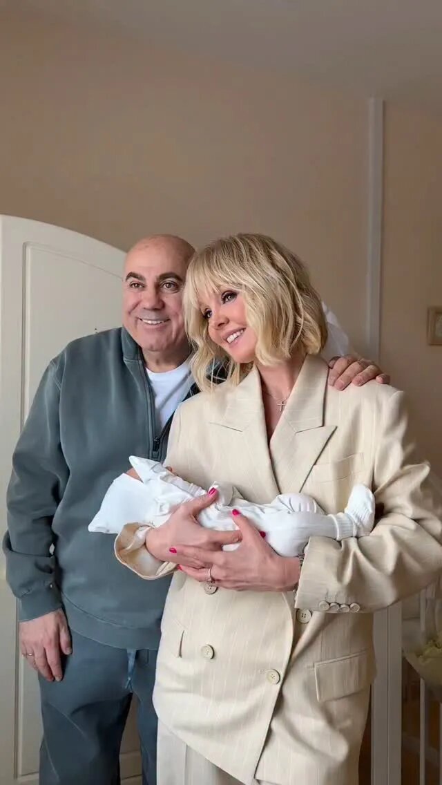 Иосиф Пригожин и Валерия с внуком Мироном