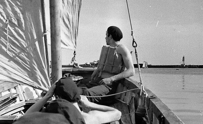 Заглавное фото – «впередсмотрящий». 