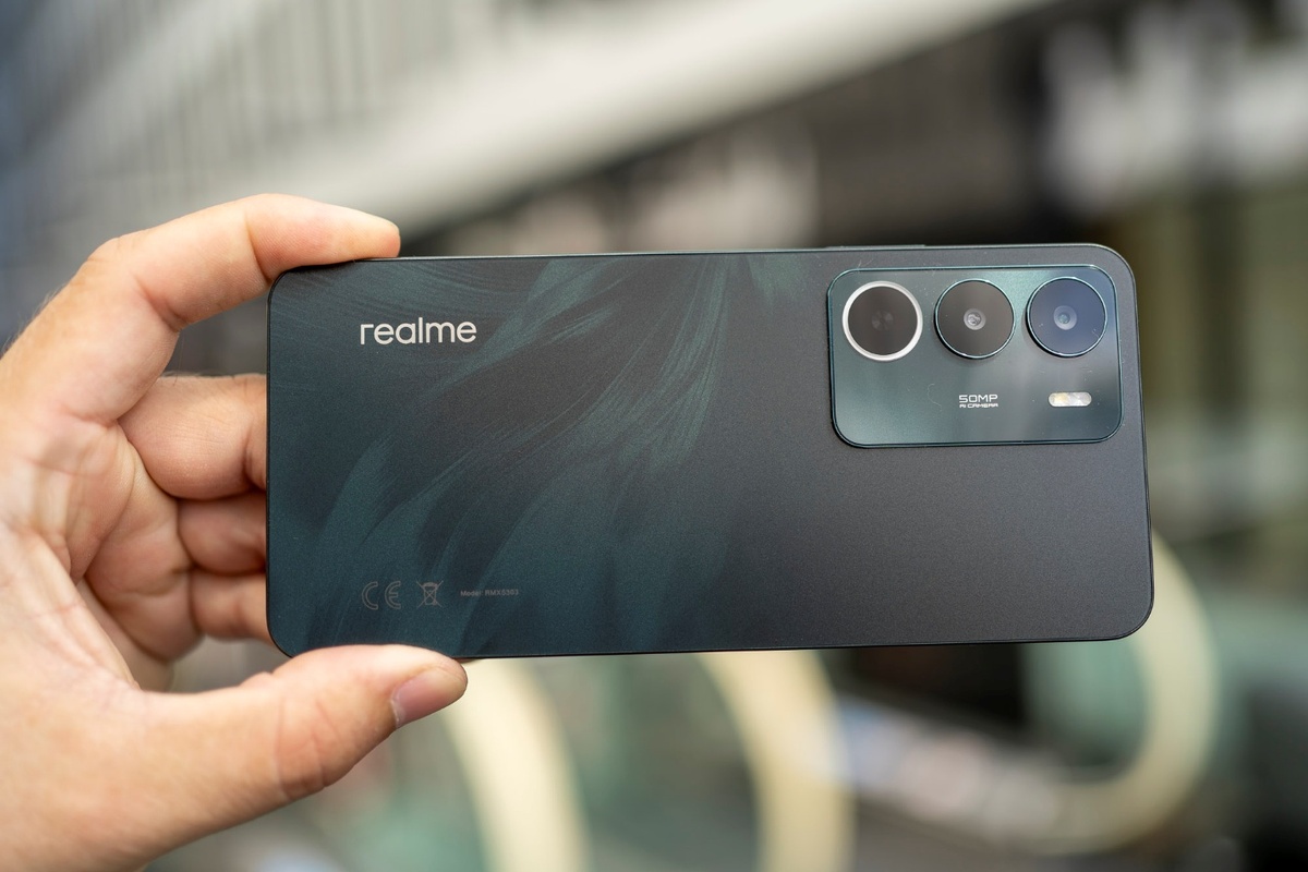 Дизайн смартфона Realme C71