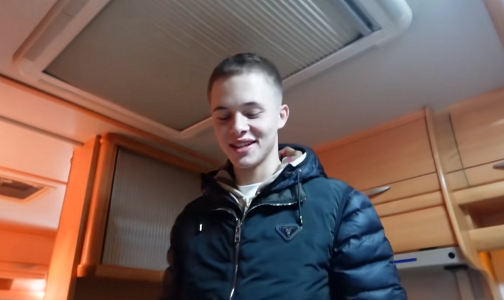 Леон Кемстач