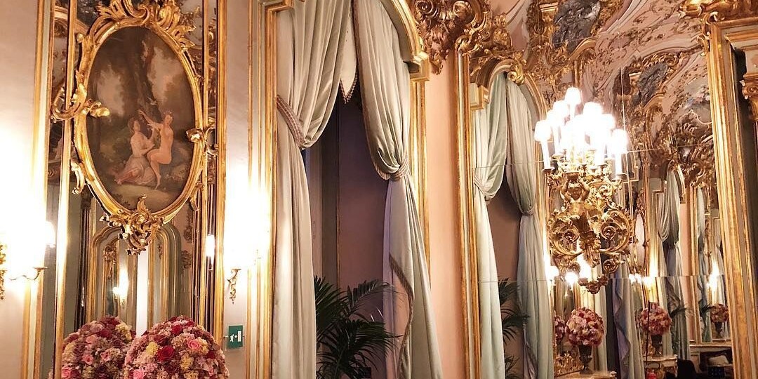 Чем отличаются барокко и рококо в интерьере?