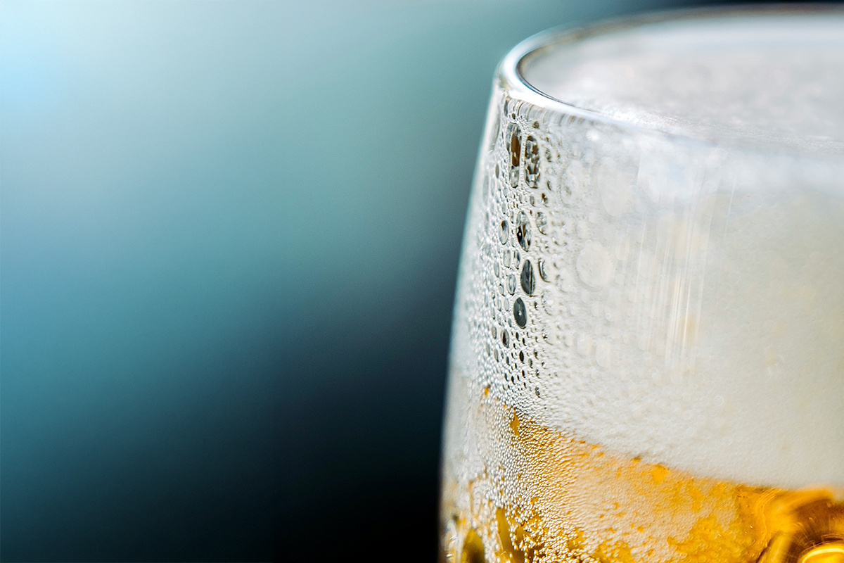 Tetiana Padurets / Unsplash📷Чем отличается крафтовое пиво от обычного? По сути ничем