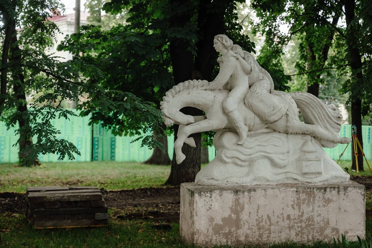    Скульптурам в Детском парке Курска дадут «вторую жизнь»