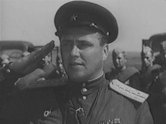 С.Т. Гребенников в роли капитана Гаранина.