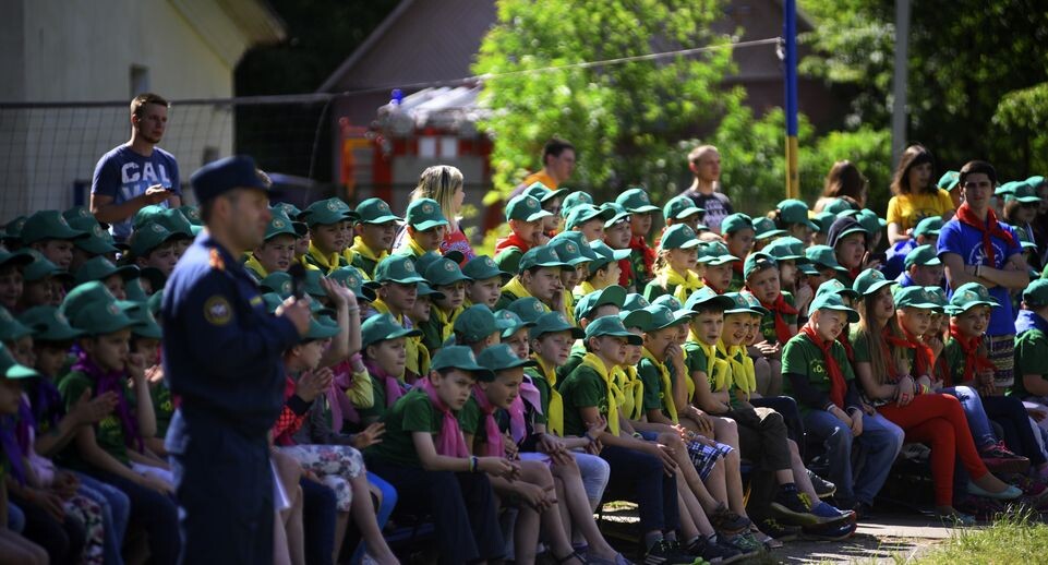    Демонстрация работы спасателей в детском лагере «Орленок» / Медиасток.рф