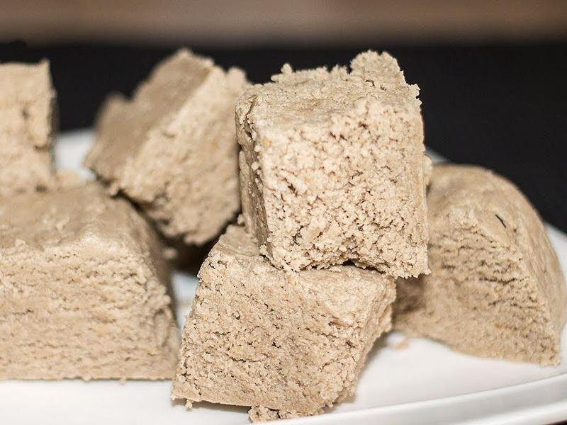 Халва. Такая вкусная и полезная. 