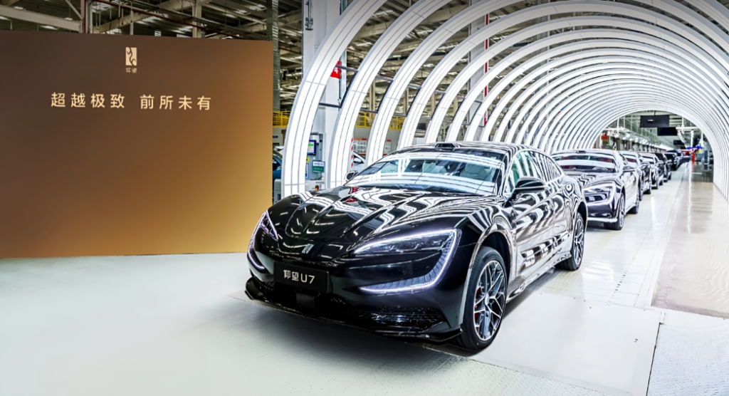 Подзаряжаемые гибриды и электромобили: 13 млн экземпляров сошло с конвейеров заводов BYD.