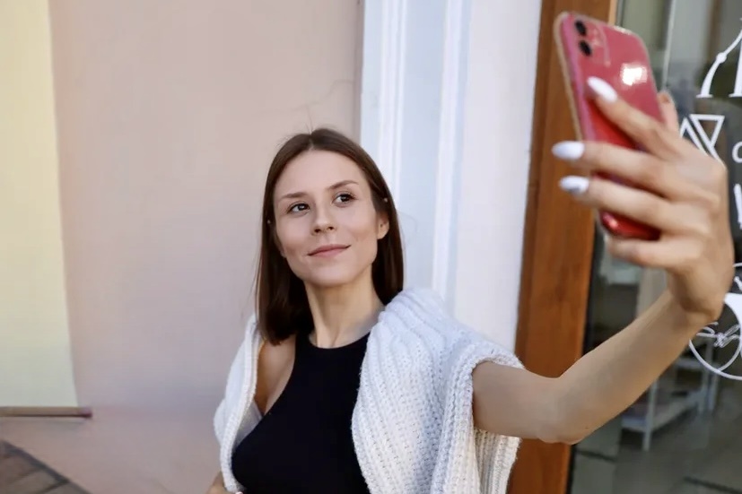 Вдруг кто-то напишет, что я недостаточно красив, красива? Подумают, что я плохой эксперт? А вдруг моя жизнь никому не интересна?