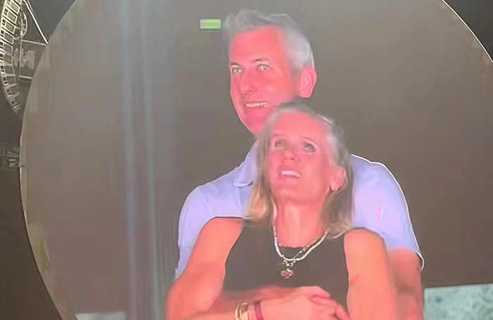    Энди Байрон и Кристин Кэбот.скриншот видео социальные сети