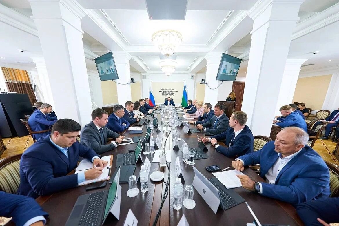    В Югре увеличат размер премий победителям и призерам регионального этапа конкурса профмастерства для педагогов