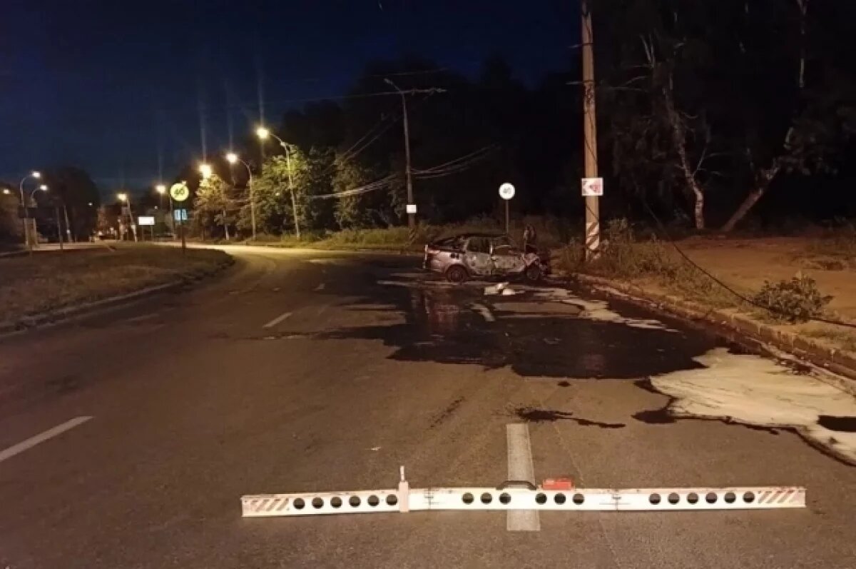    Тольяттинец едва не погиб, врезавшись на машине в световую опору