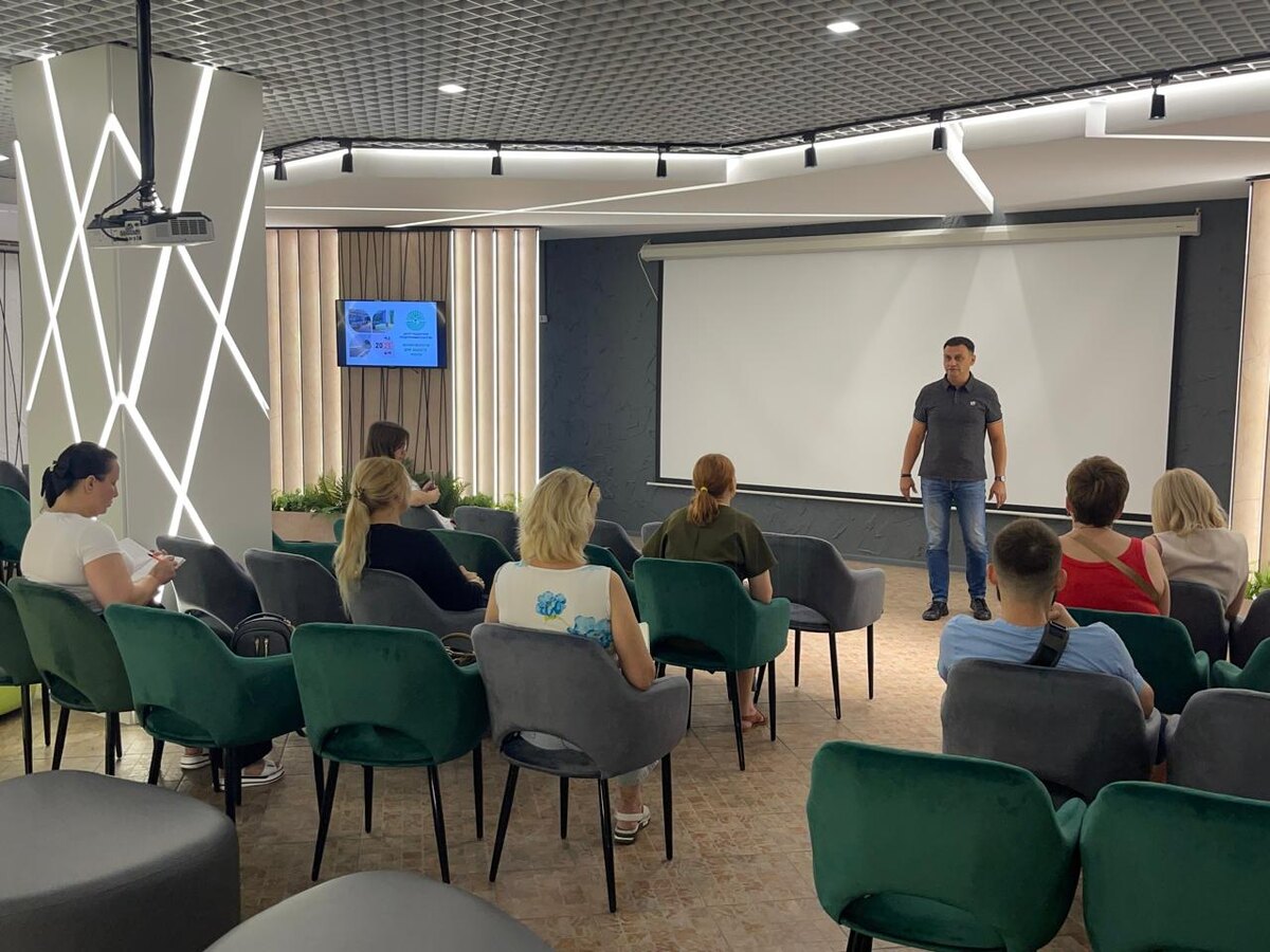 Становясь взрослыми мы учимся расставаться с прошлым