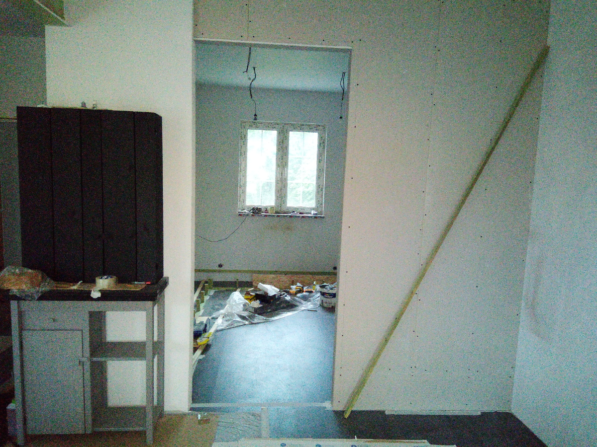 Фото жутковатого качества, но мы как-то забыли зафиксировать этот момент, осталась только техническая съемка на слабенький телефон