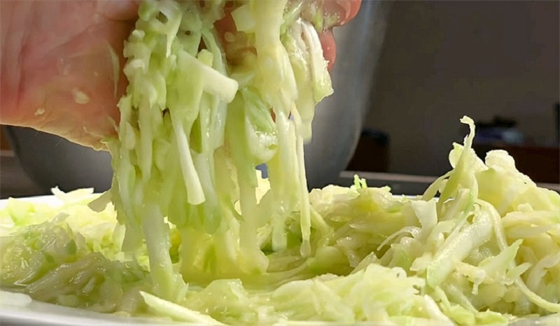 Свекольно-кабачковый салат: любимая зимняя закуска для всей семьи