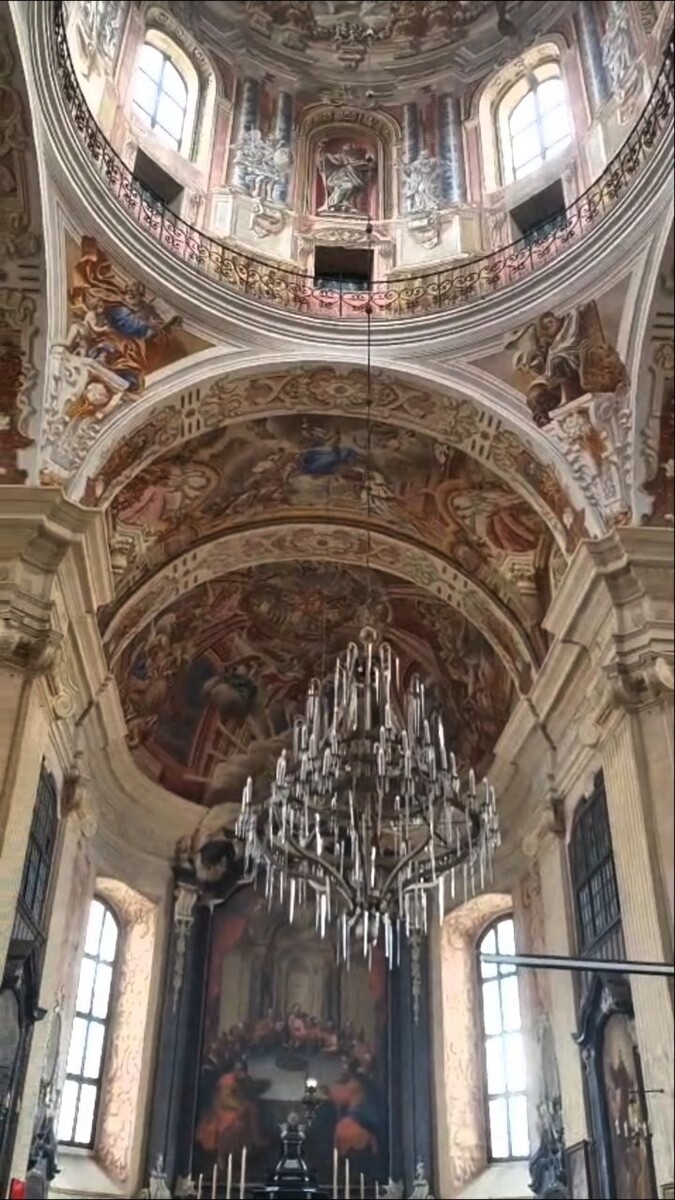 Фото друзей 2024г. Костёл в Ленинградской области)