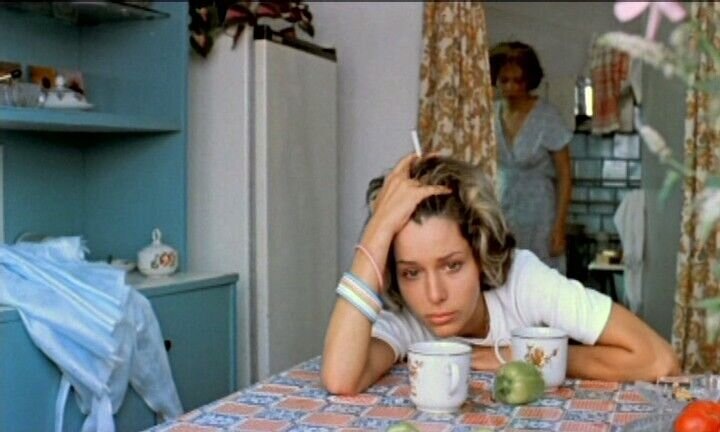 Кадр из фильма "Маленькая Вера". Яндекс картинки.