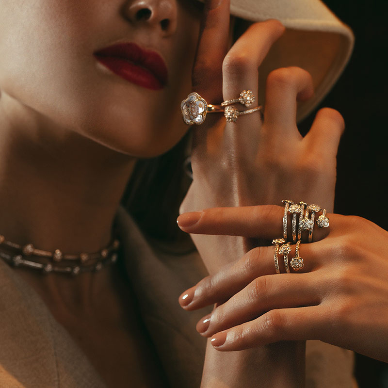 Кольца и колье Pasquale Bruni Figlia Dei Fiori и Bon Ton из розового золота с бриллиантами